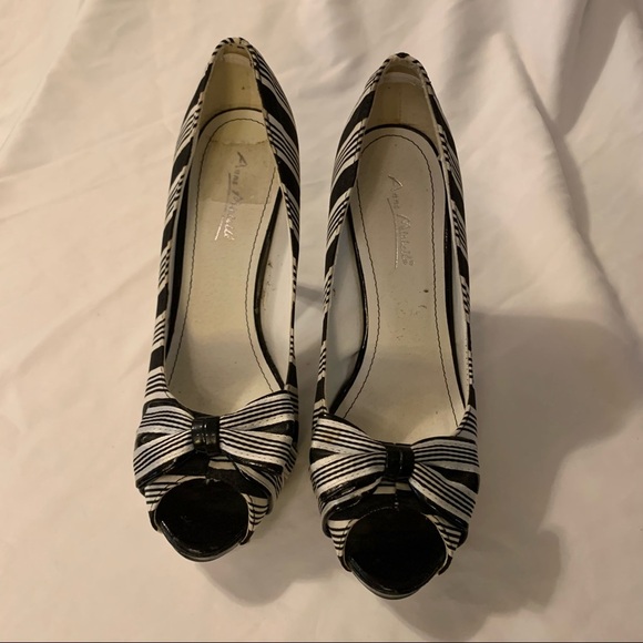 EUC Anne Michelle Striped Peep-toe ‘Flare’ Heels with Bow Detail - Picture 5 of 5